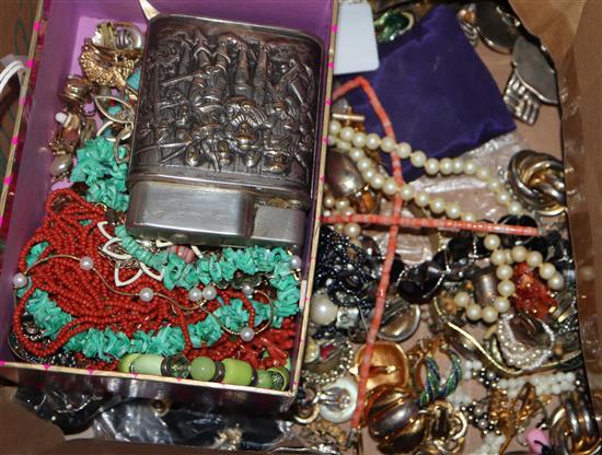 A quantity of mixed costume jewellery etc.